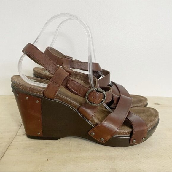 Dansko Size 40 10 Wedge Sandal Comfort Shoe Brown Strappy - Picture 4 of 8